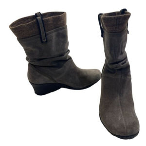 Merrell Womens 7.5 Slouchy Boot Lily Gray Suede Wedge Heel Vibram Sole